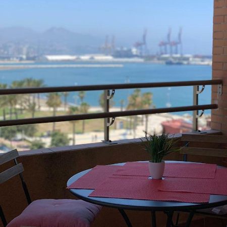 Apartamento Primera Linea Malaga Luaran gambar