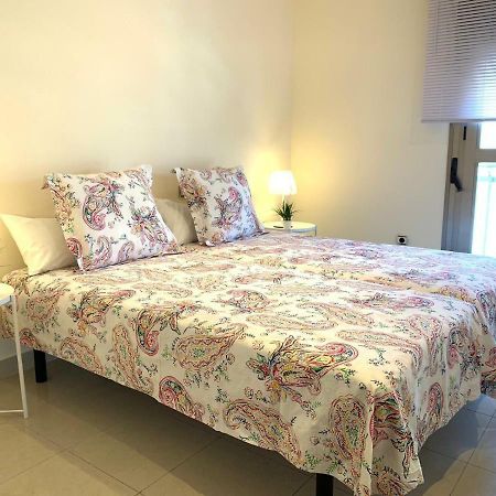 Apartamento Primera Linea Malaga Luaran gambar